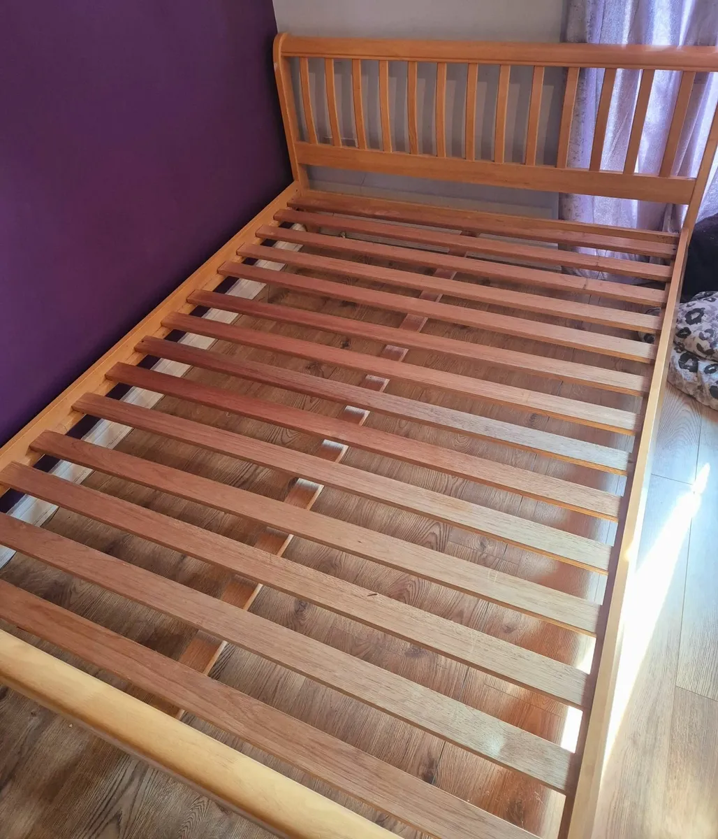 Double bed - Image 1