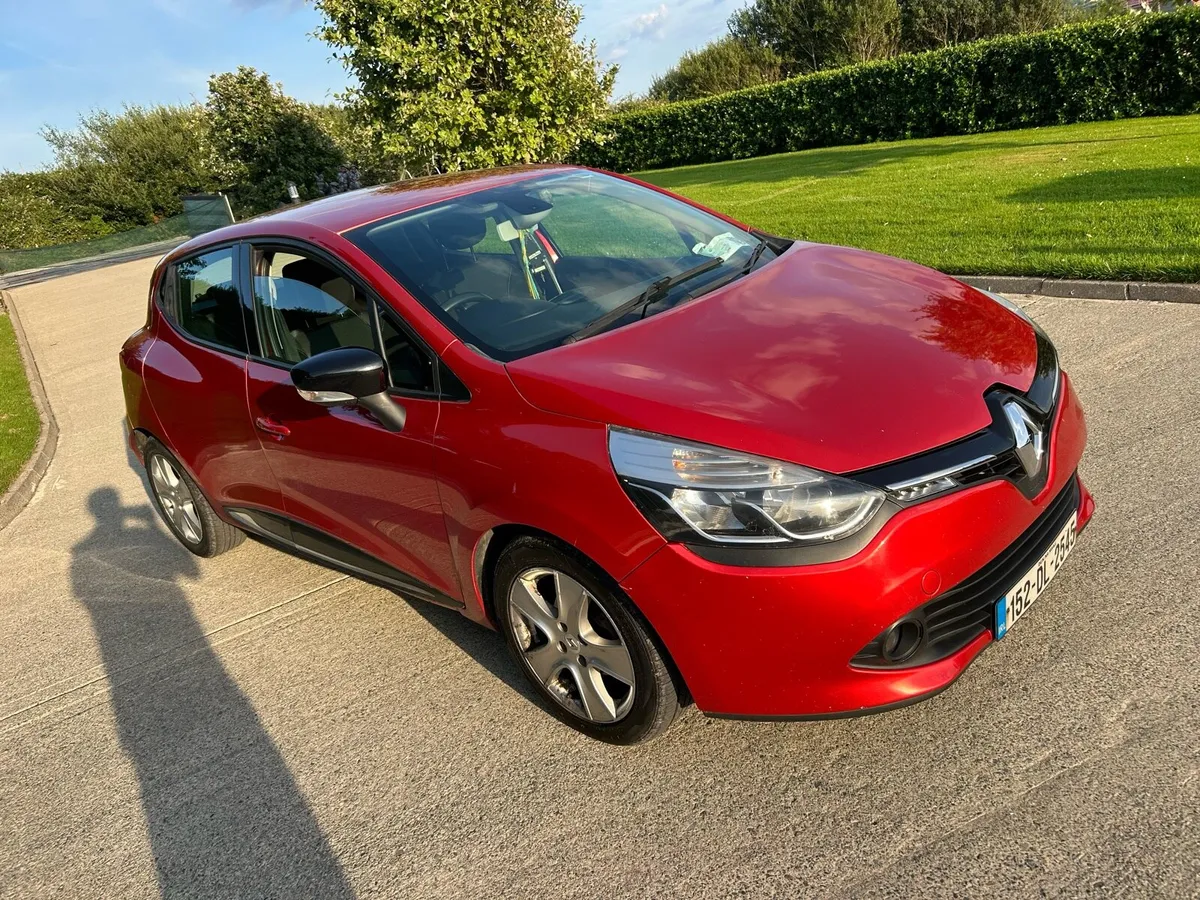 2015 Renault Clio - Image 2