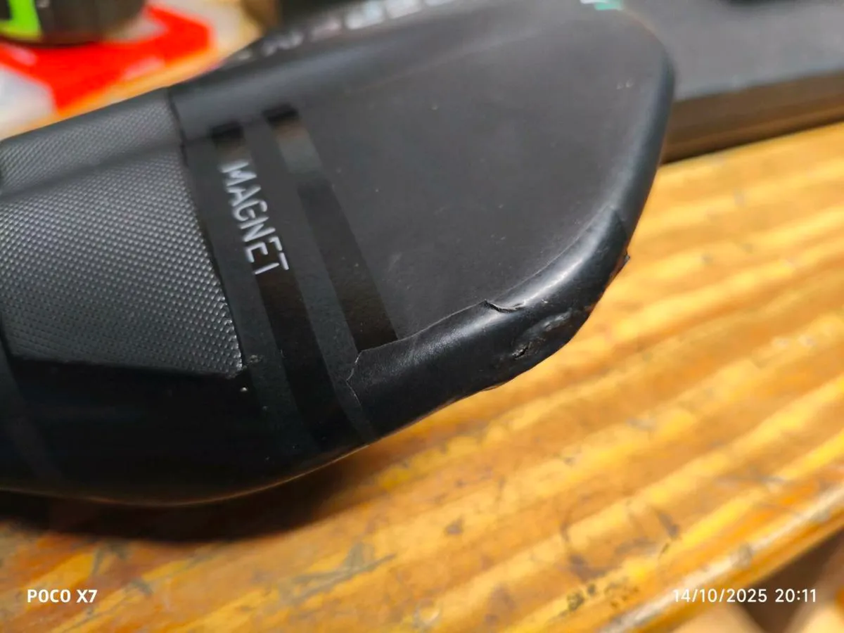 Repente magnet carbon TT saddle - Image 2