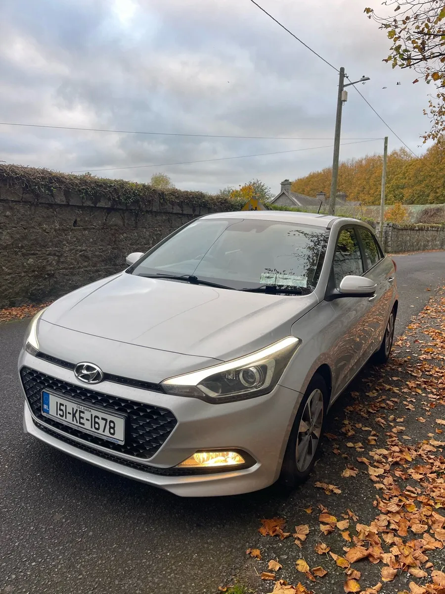 2015 Hyundai I20 Deluxe Low Kilometres - Image 2