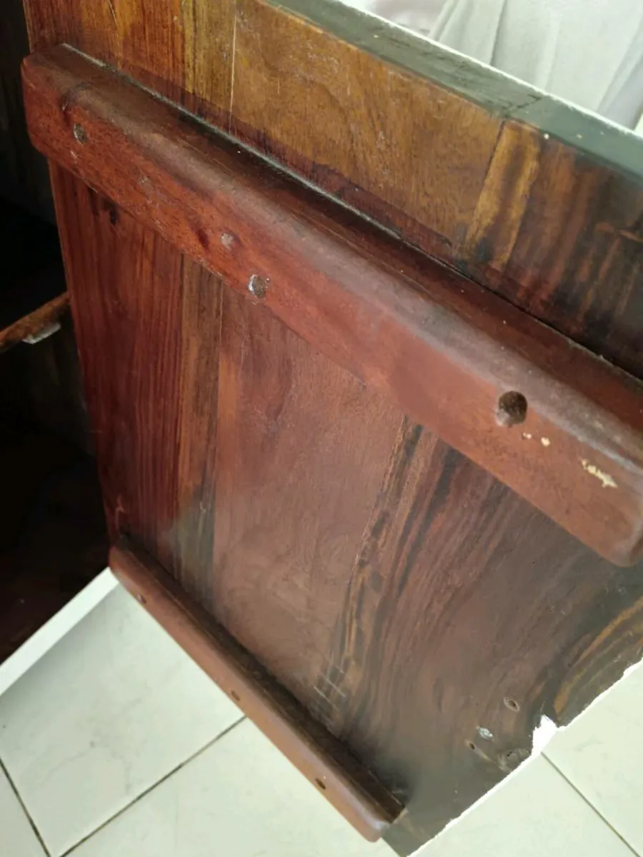 Sideboard - Image 4