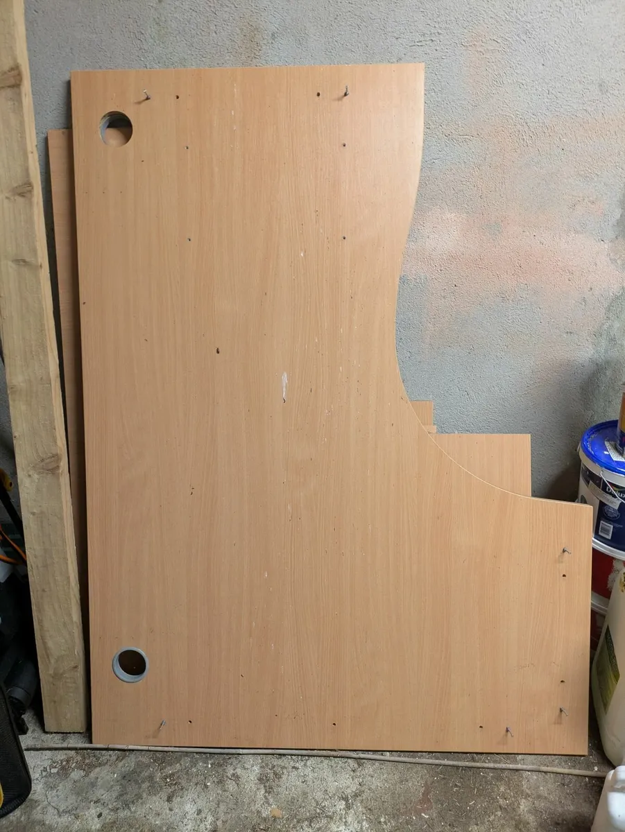Office Desk - Image 1