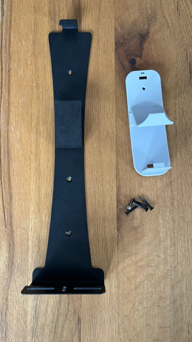 PS5 Wall Mount - Image 1