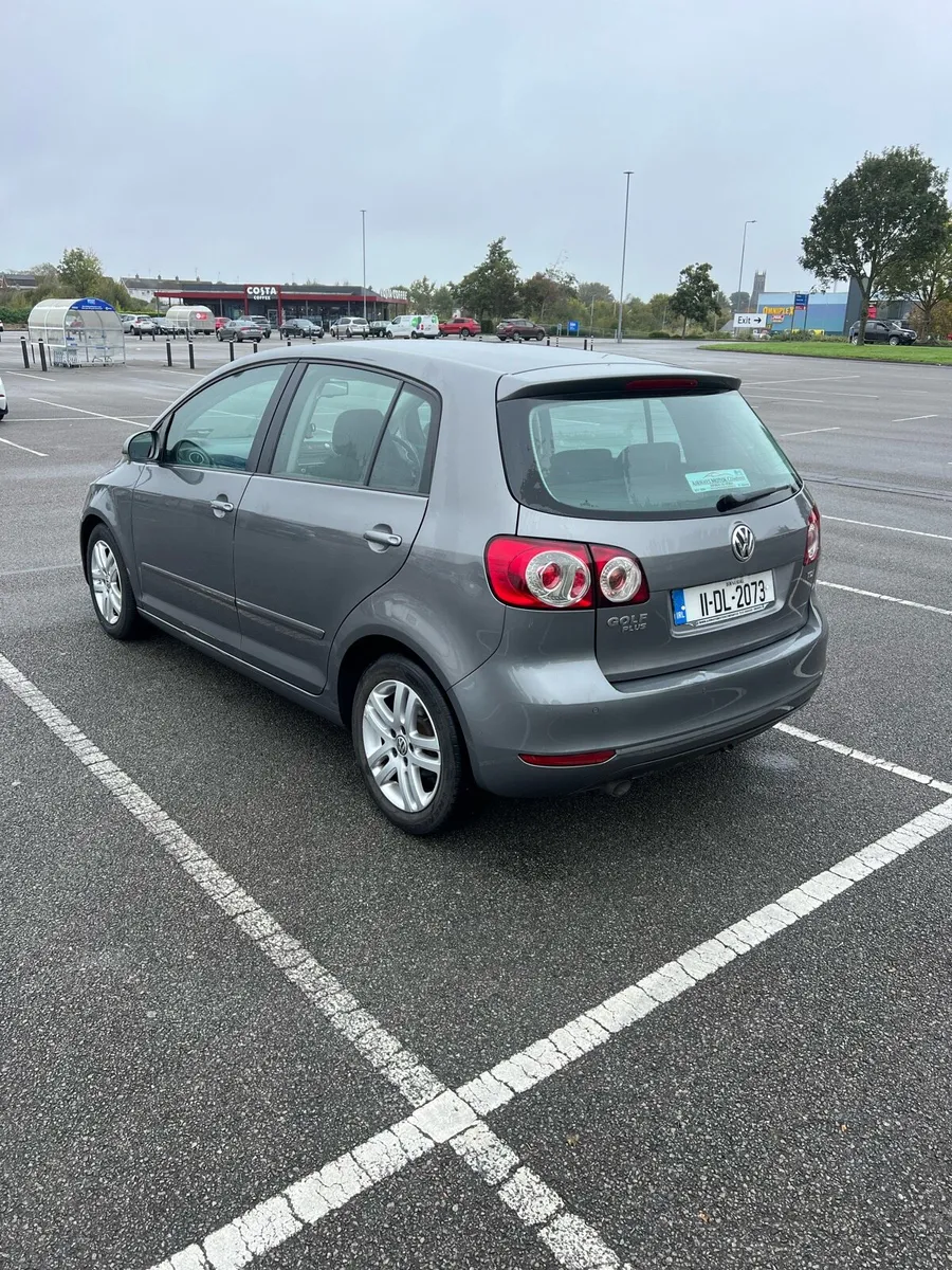 1.6tdi automatic Volkswagen Golf - Image 2
