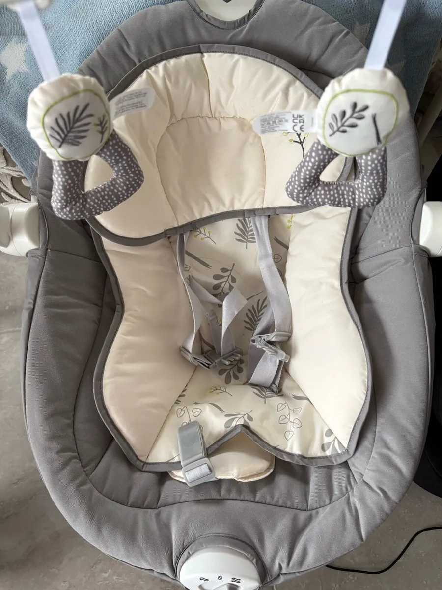 Joie swing & rocker - Image 4