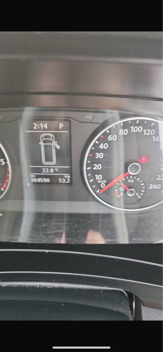 2018 vw transporter - Image 1