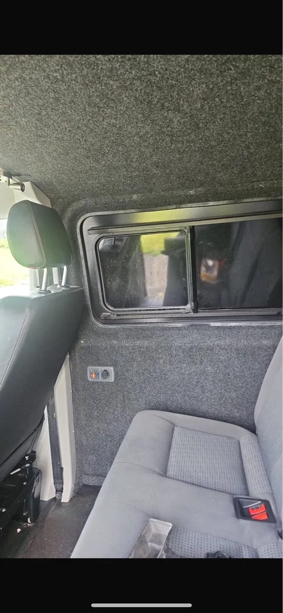 2018 vw transporter - Image 4