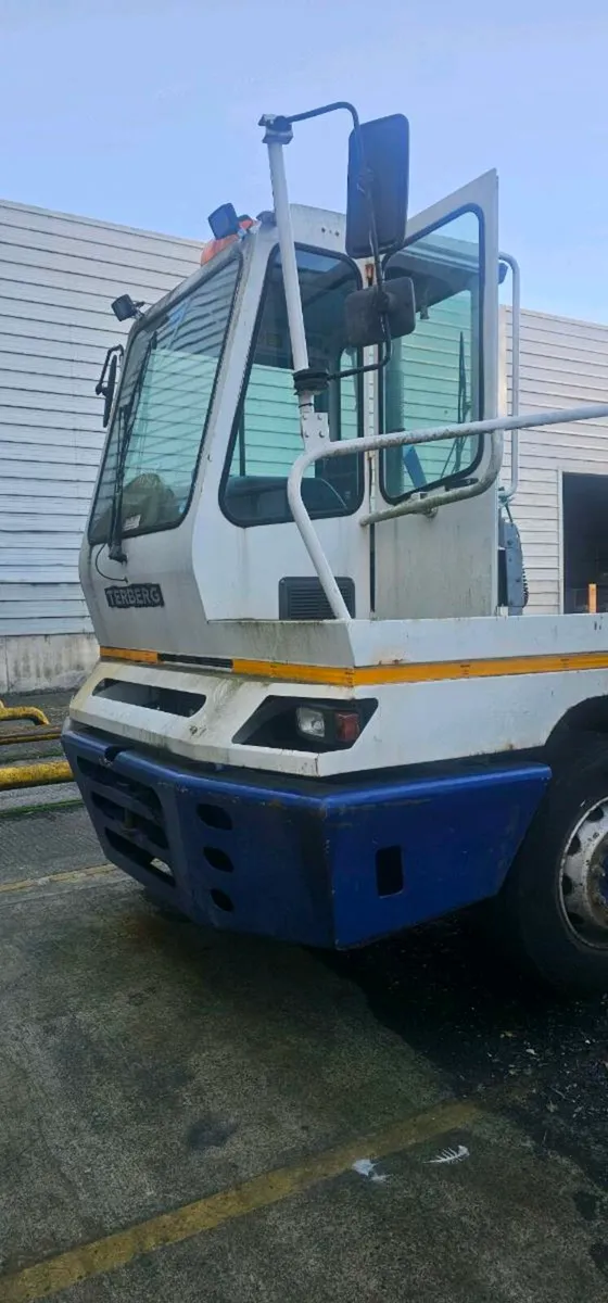 Terberg Shunter - Image 1