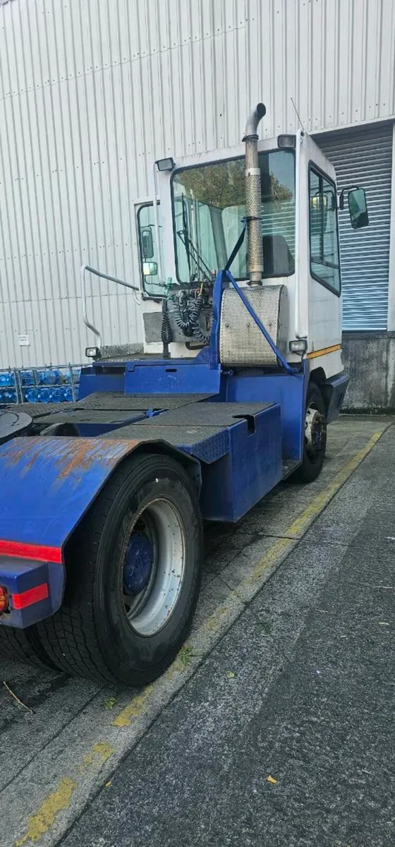 Terberg Shunter - Image 3