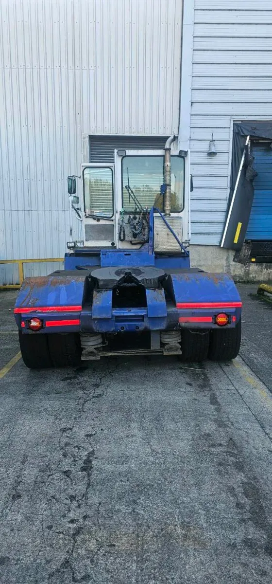 Terberg Shunter - Image 4