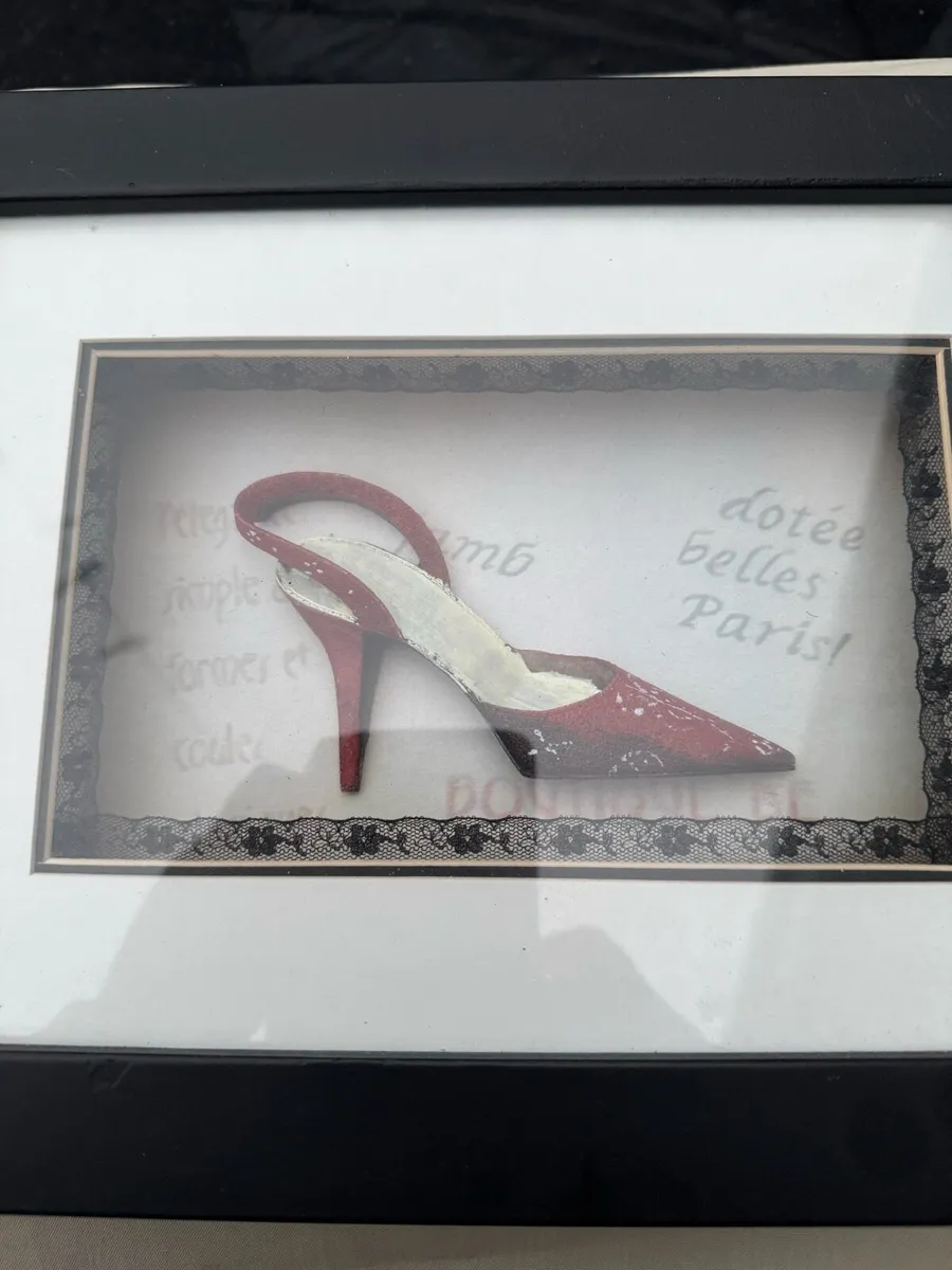 Boxe Framed 3D Red shoes picture - Image 1