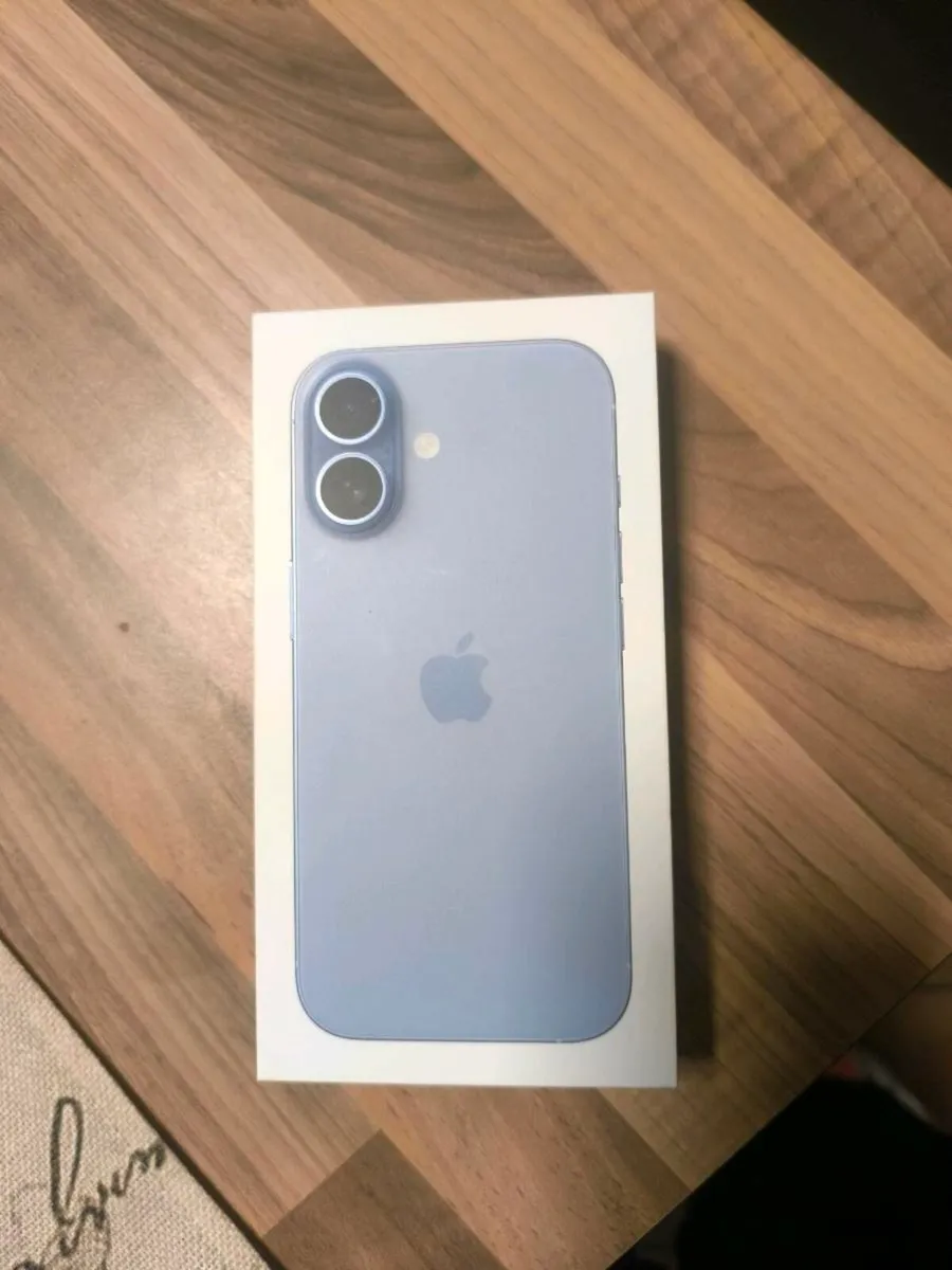 iPhone 17 - Image 1