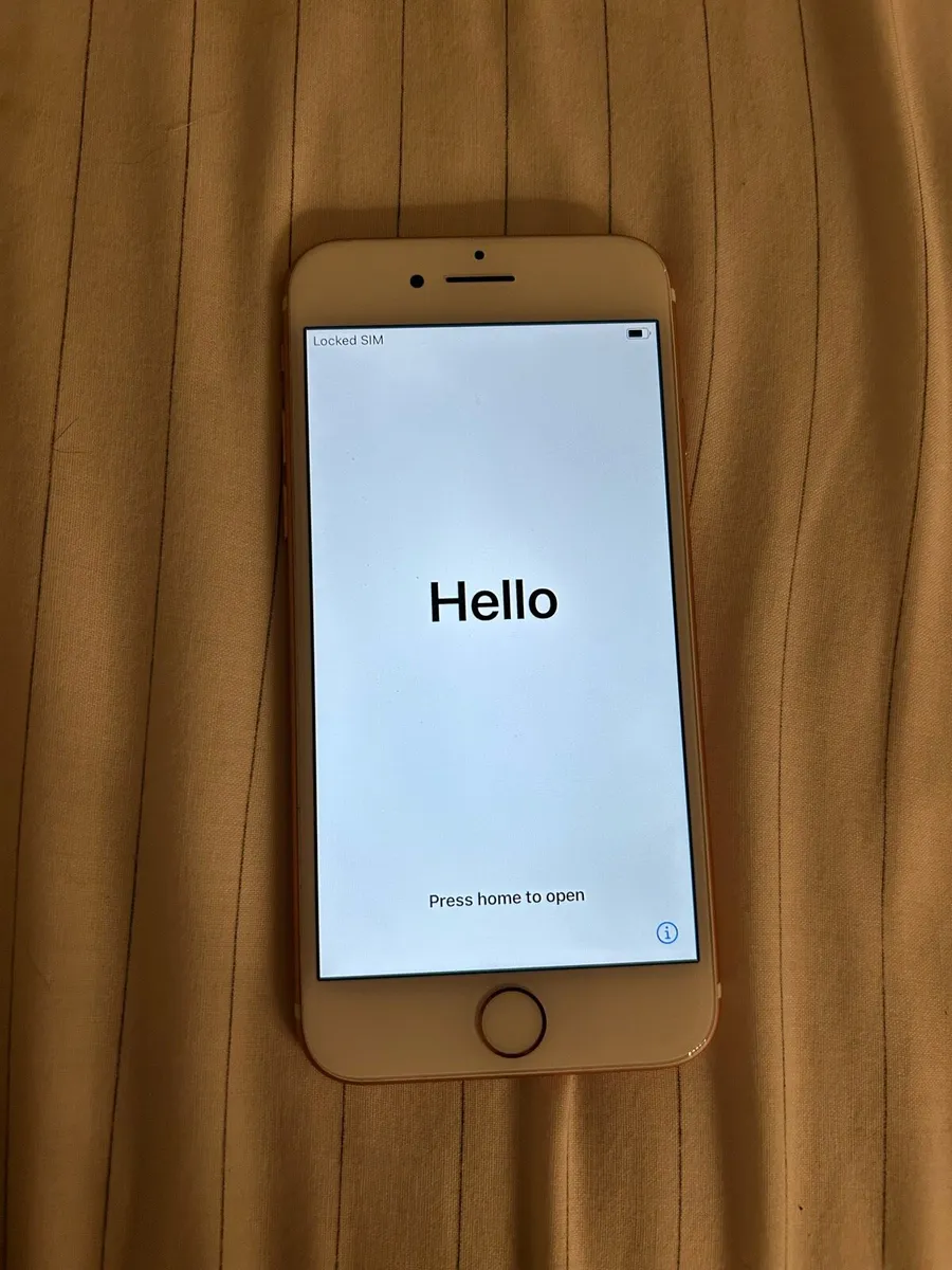 iPhone 7 - Image 3