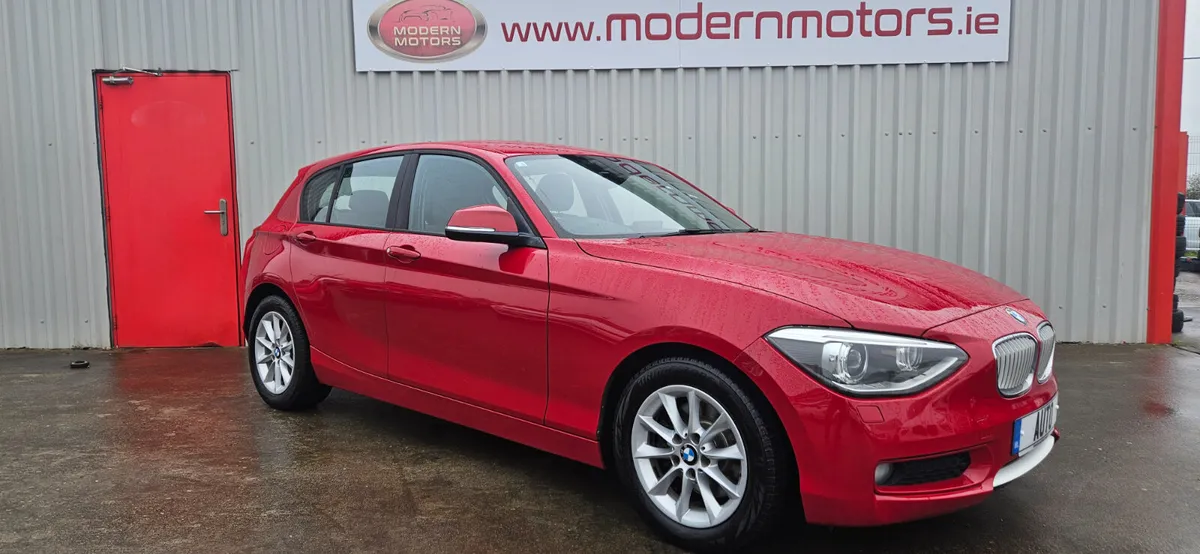 BMW 116i automatic 1.6 petrol low kms - Image 3