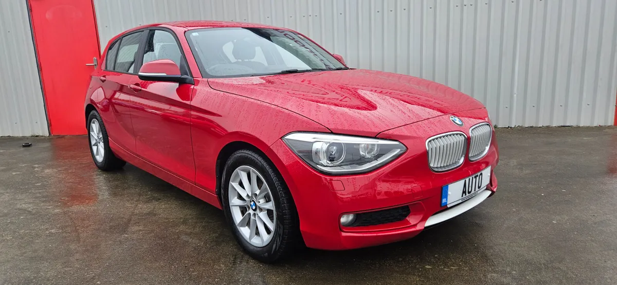 BMW 116i automatic 1.6 petrol low kms - Image 4