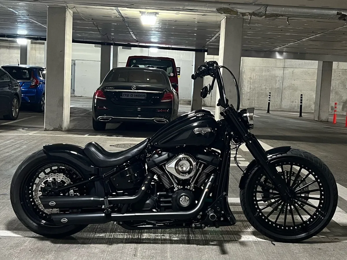 Harley Davidson softail - Image 1