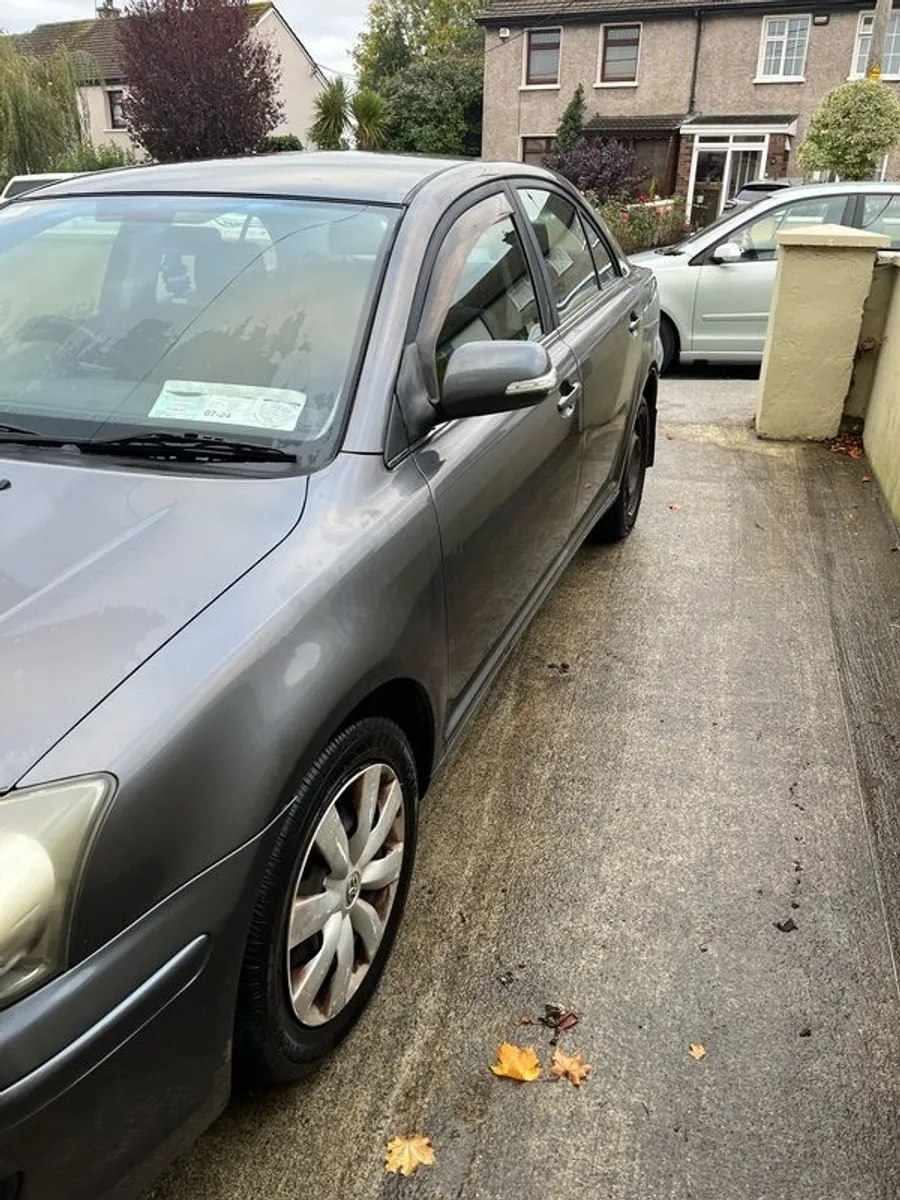 2006 Toyota Avensis - Image 1