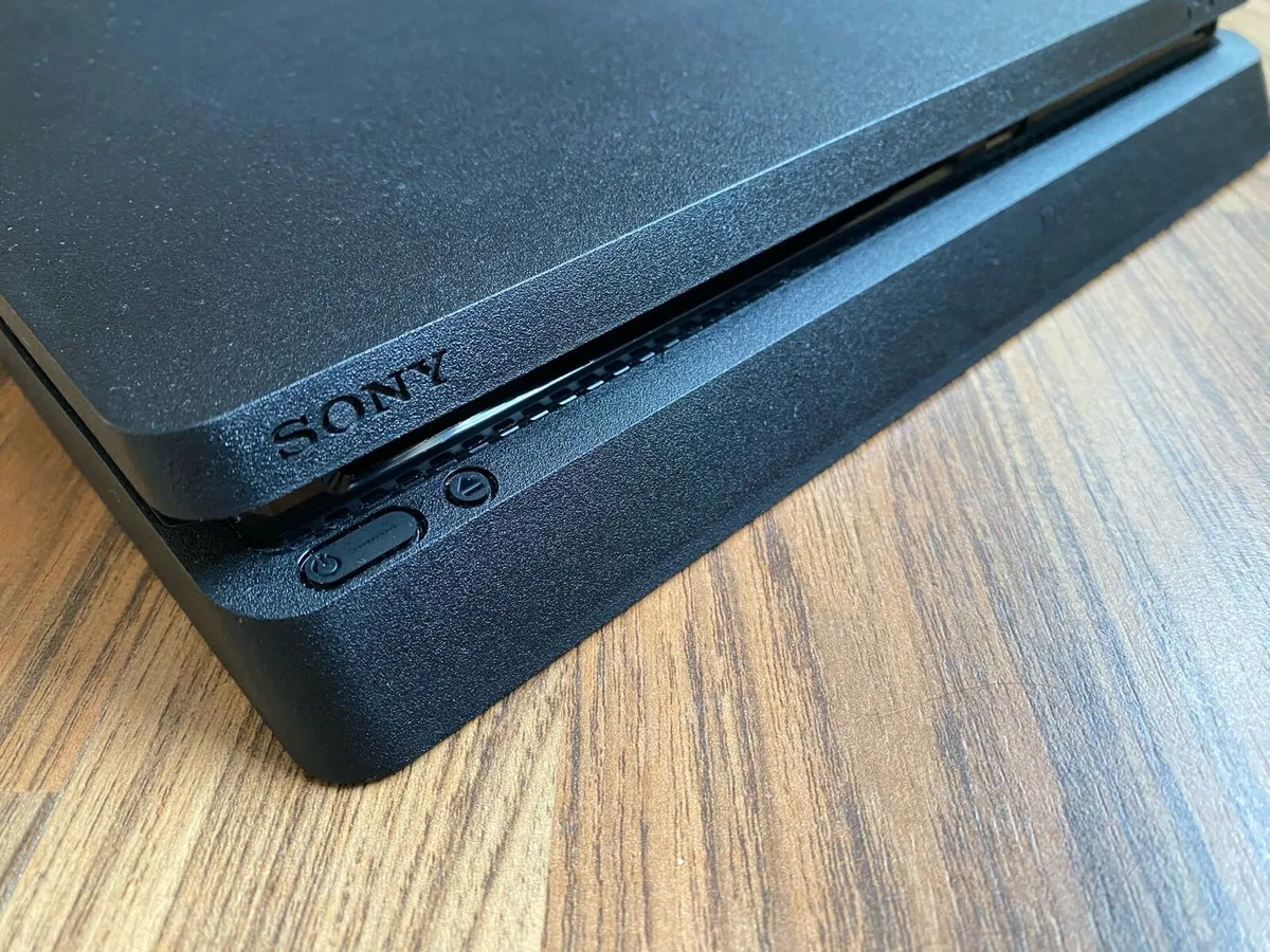 PlayStation 4 Slim 500Gb - Image 3