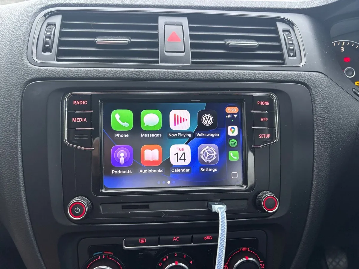 Volkswagen Jetta 2012 - Image 3