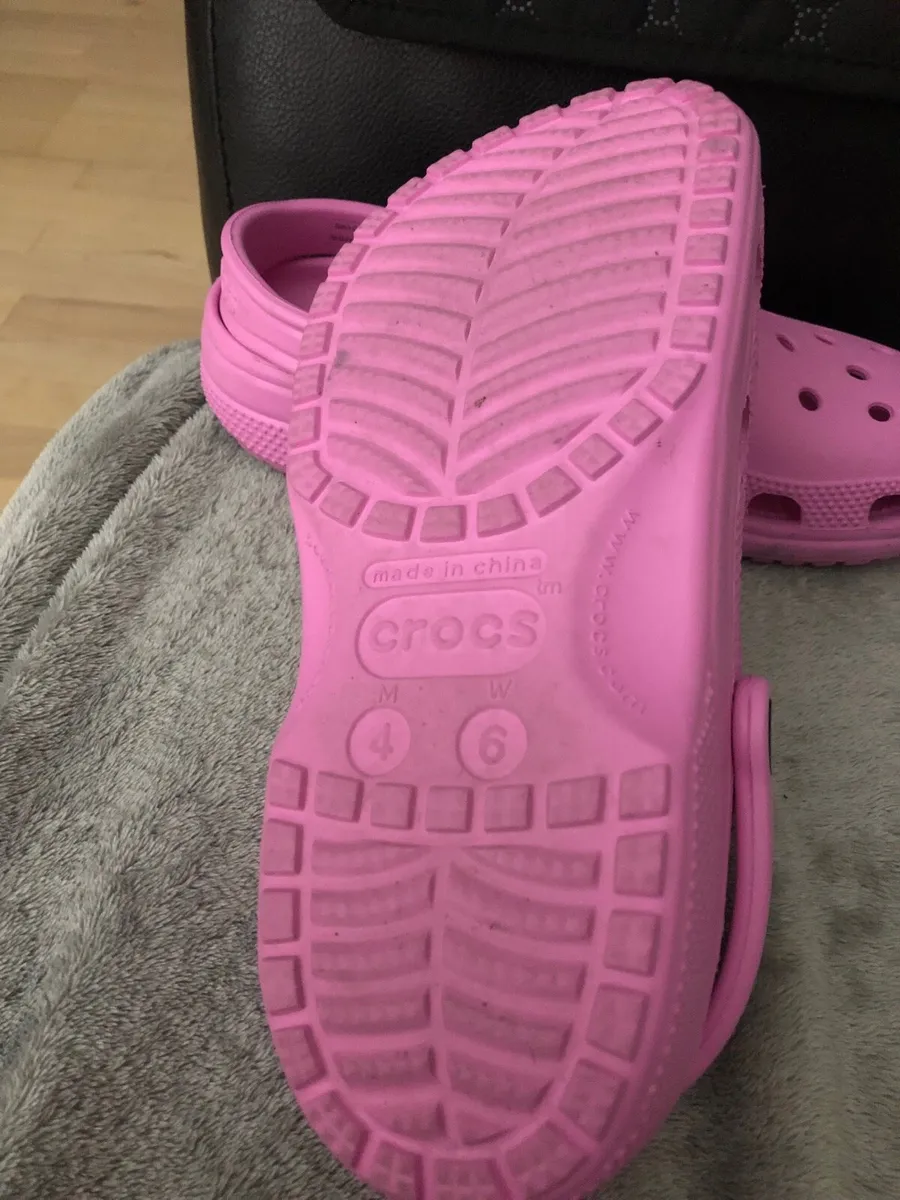 Ladies crocs like new size 4 €20 - Image 3