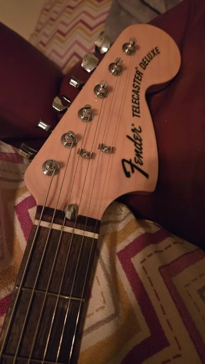 Fender MIJ 70s Telecaster Deluxe with 6 Point Strat Trem - Image 3