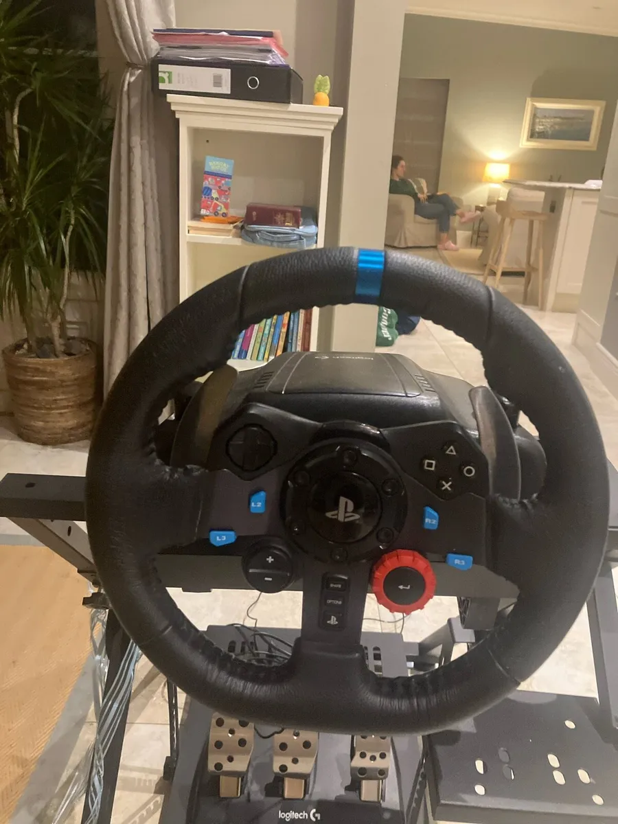 PlayStation Wheel and Pedals setup - Image 2
