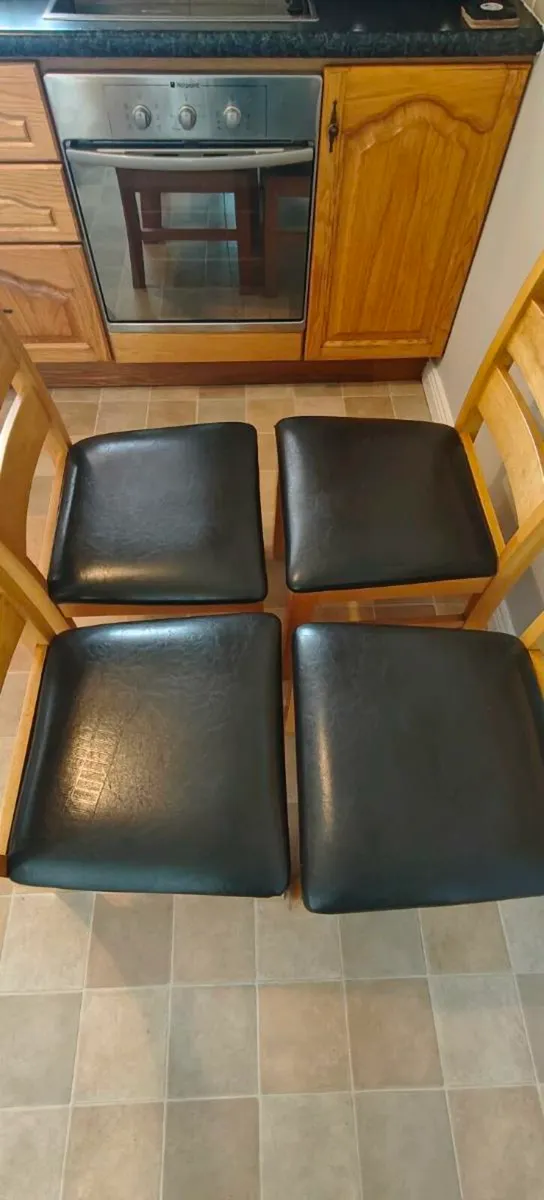4 Dining Chairs - Image 1