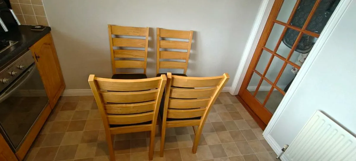 4 Dining Chairs - Image 3