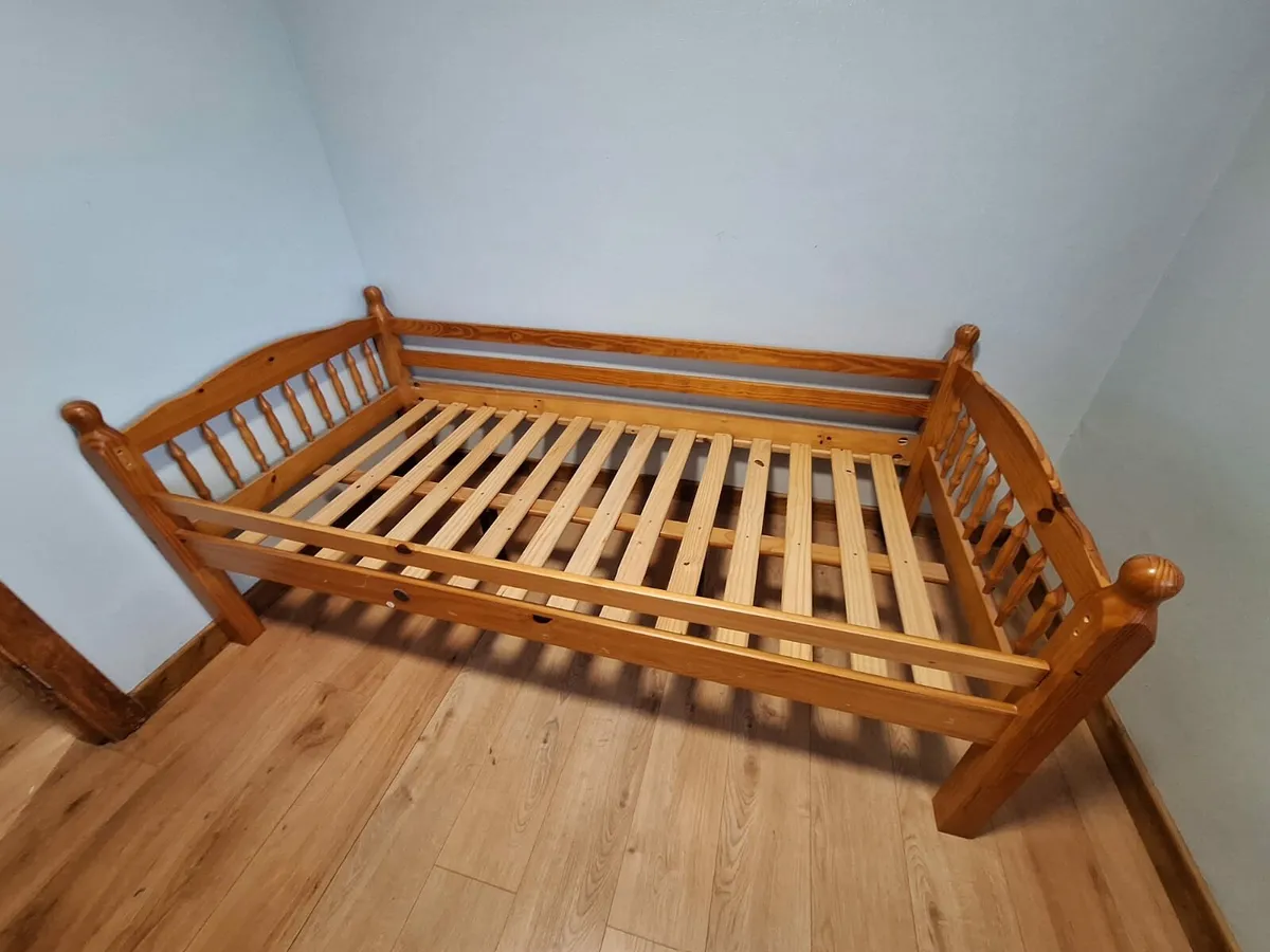 Bed - Image 2