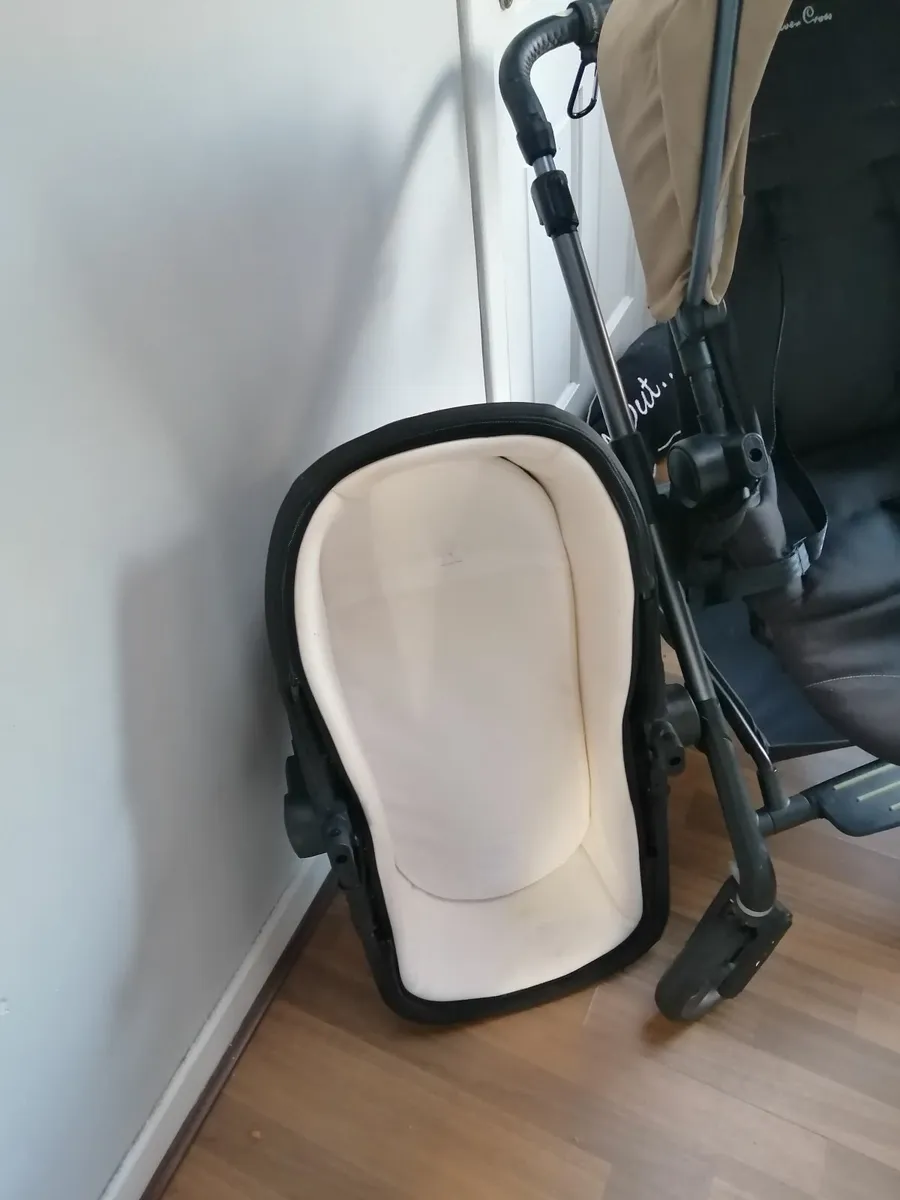 silver cross buggy - Image 1