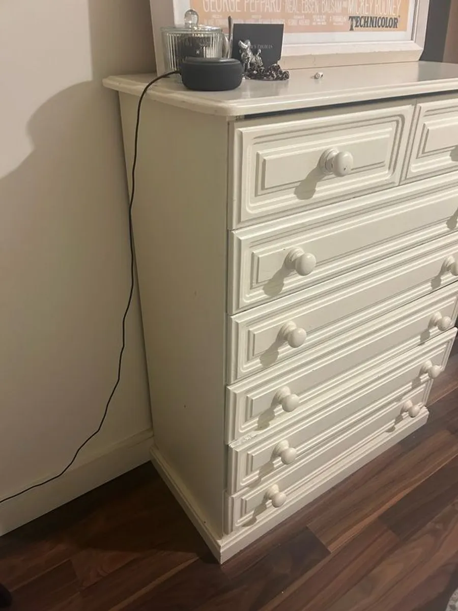 solid pine dresser and matching lockers - Image 2