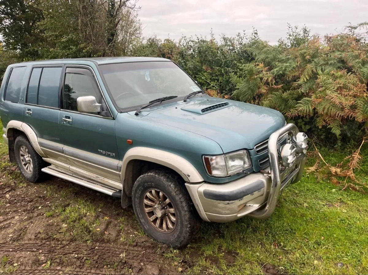 Isuzu Trooper 2005 - Image 2