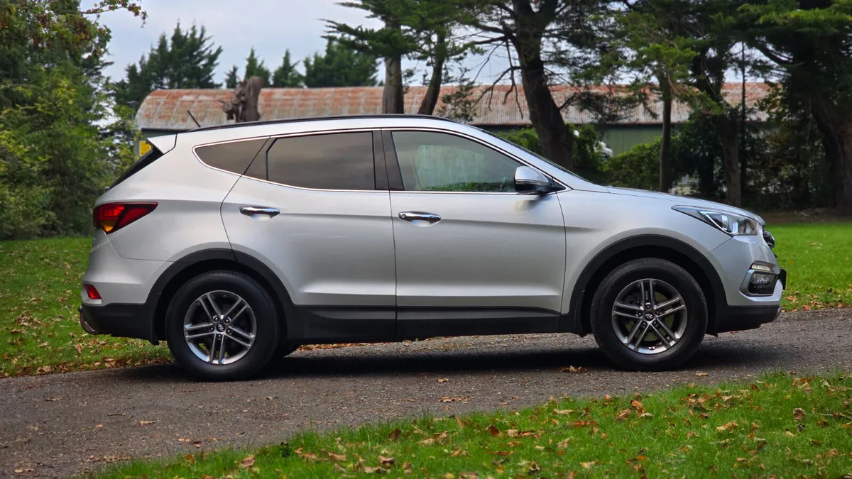 2017 Hyundai SantaFe 2.2Crdi Executive 4x4 - Image 3
