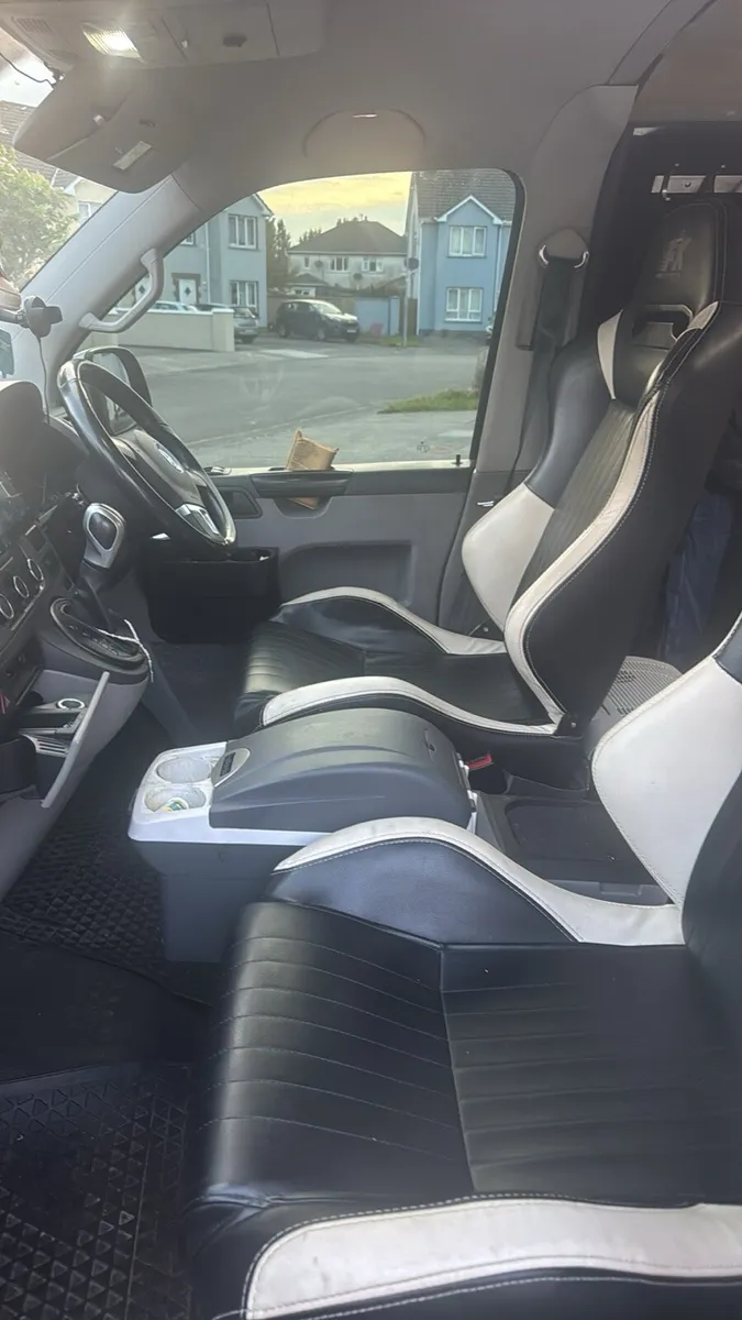 Transporter T5 - Image 2