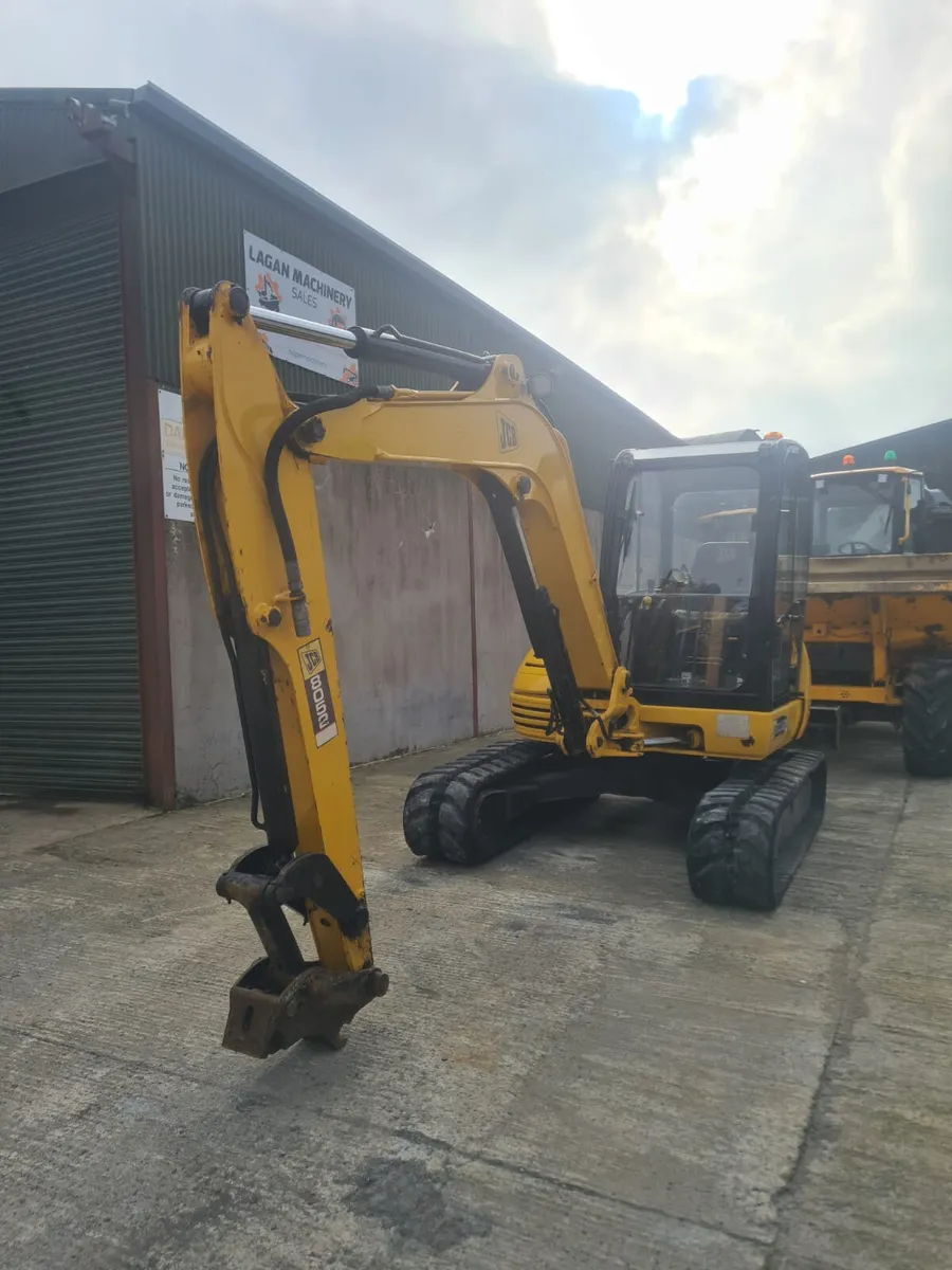 5 Ton digger - Image 4