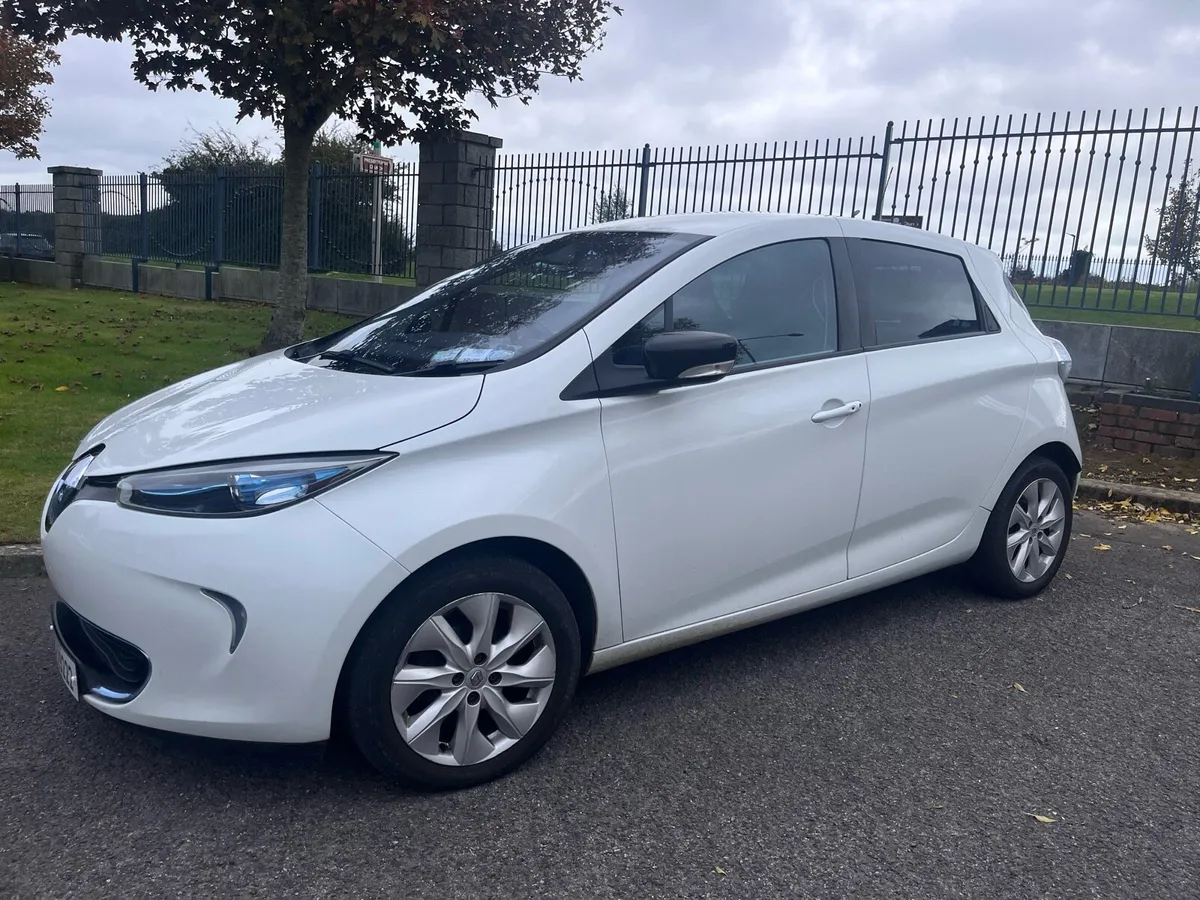 Renault Zoe 22kW great condition - Image 1