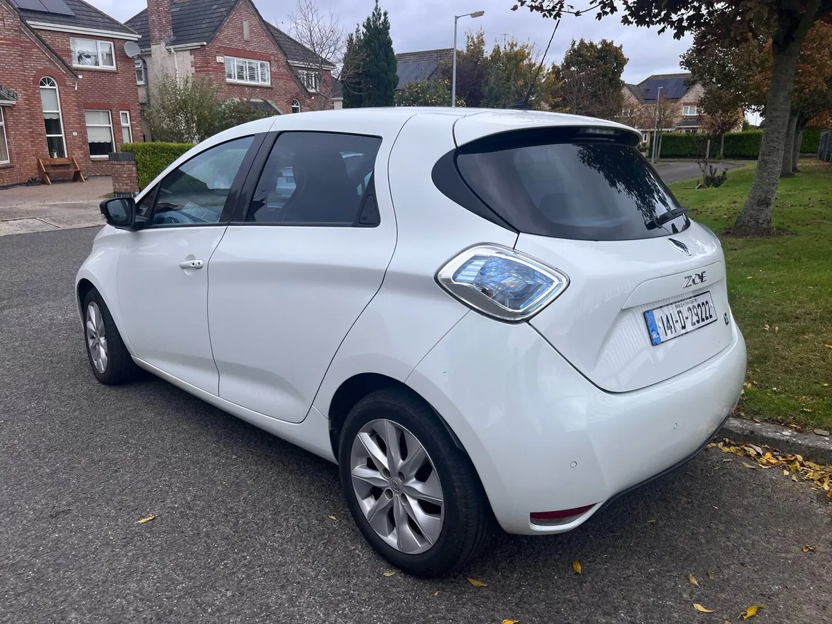 Renault Zoe 22kW great condition - Image 3