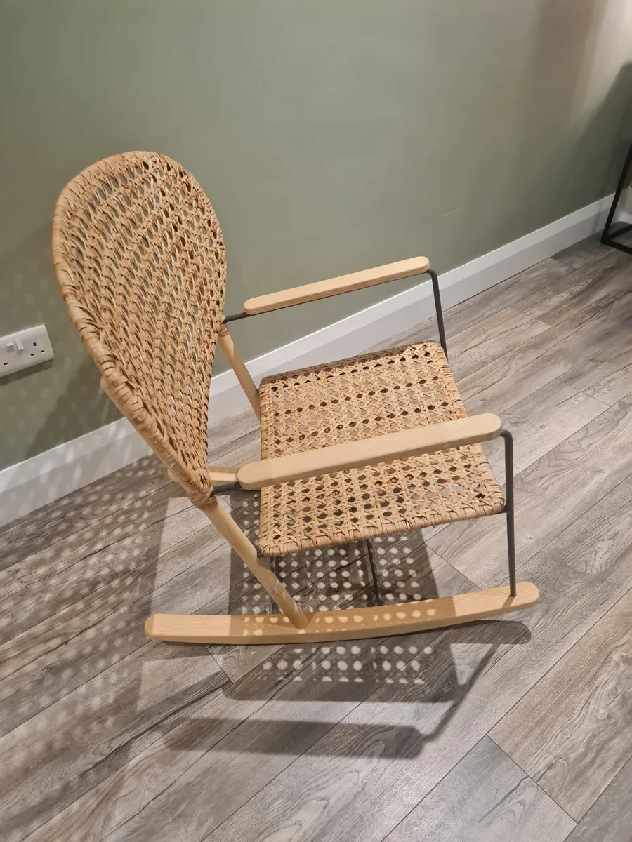 ROCKING CHAIRS - Image 2