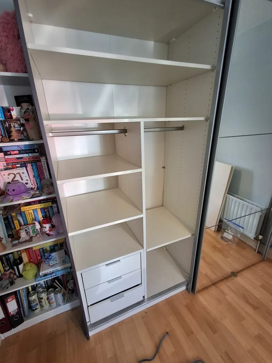 Wardrobe/Sliderobe - Image 3