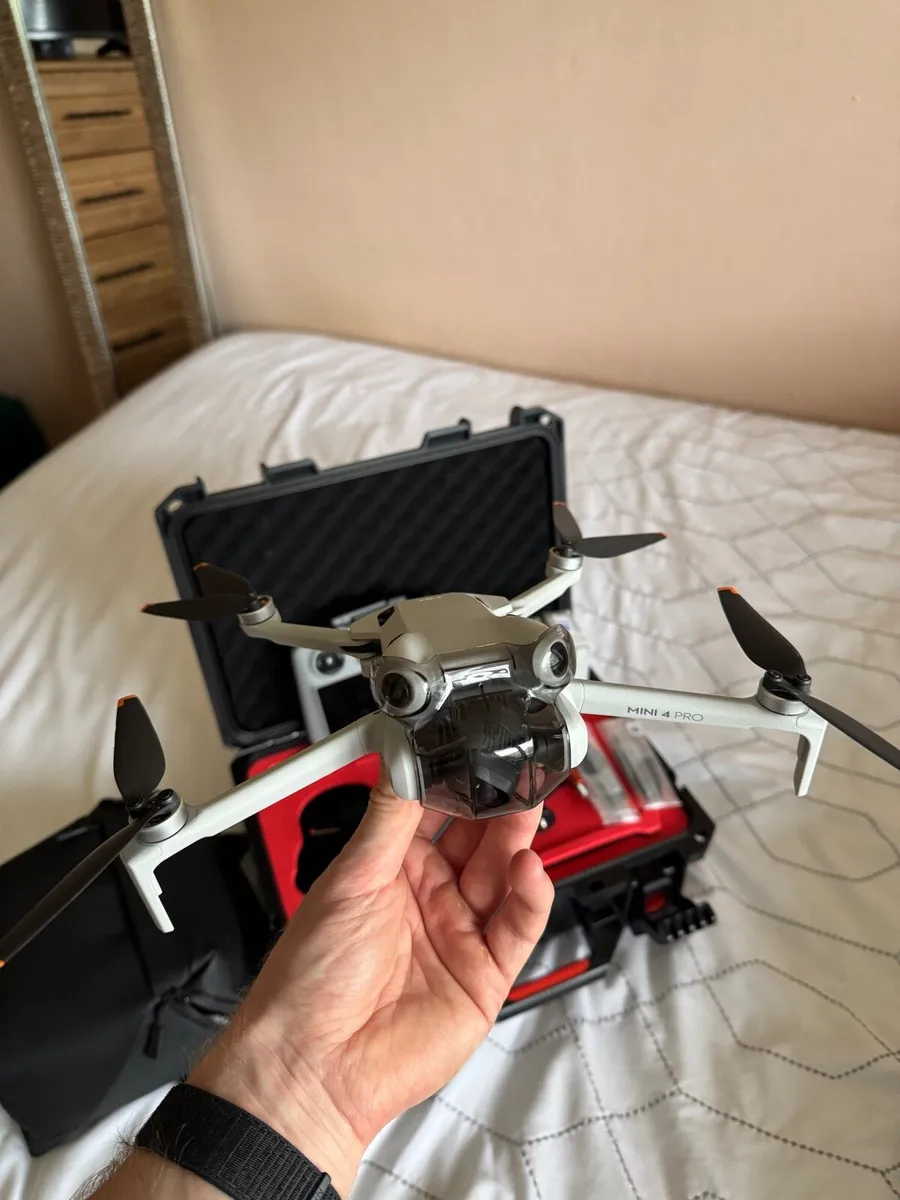 DJI Mini 4 pro (fly more combo) plus extras - Image 2