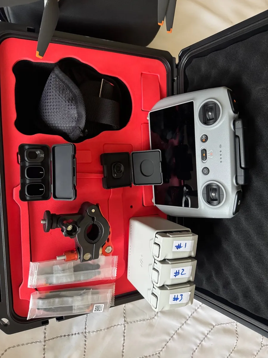 DJI Mini 4 pro (fly more combo) plus extras - Image 4
