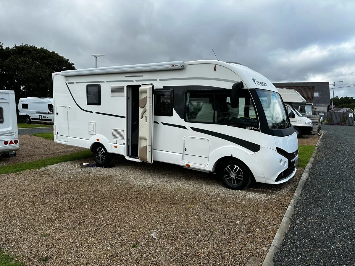 Motorhome - Image 3