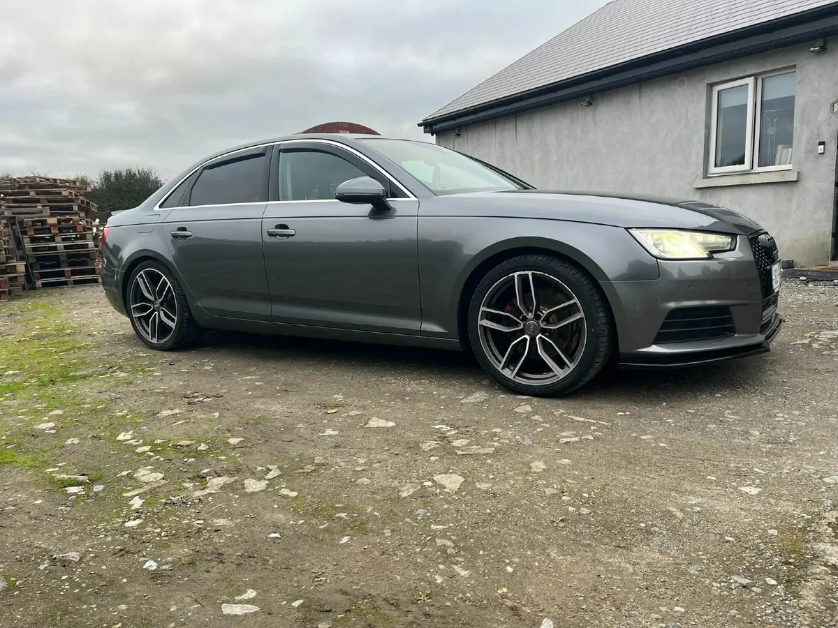 Audi A4 162 **Automatic** - Image 3