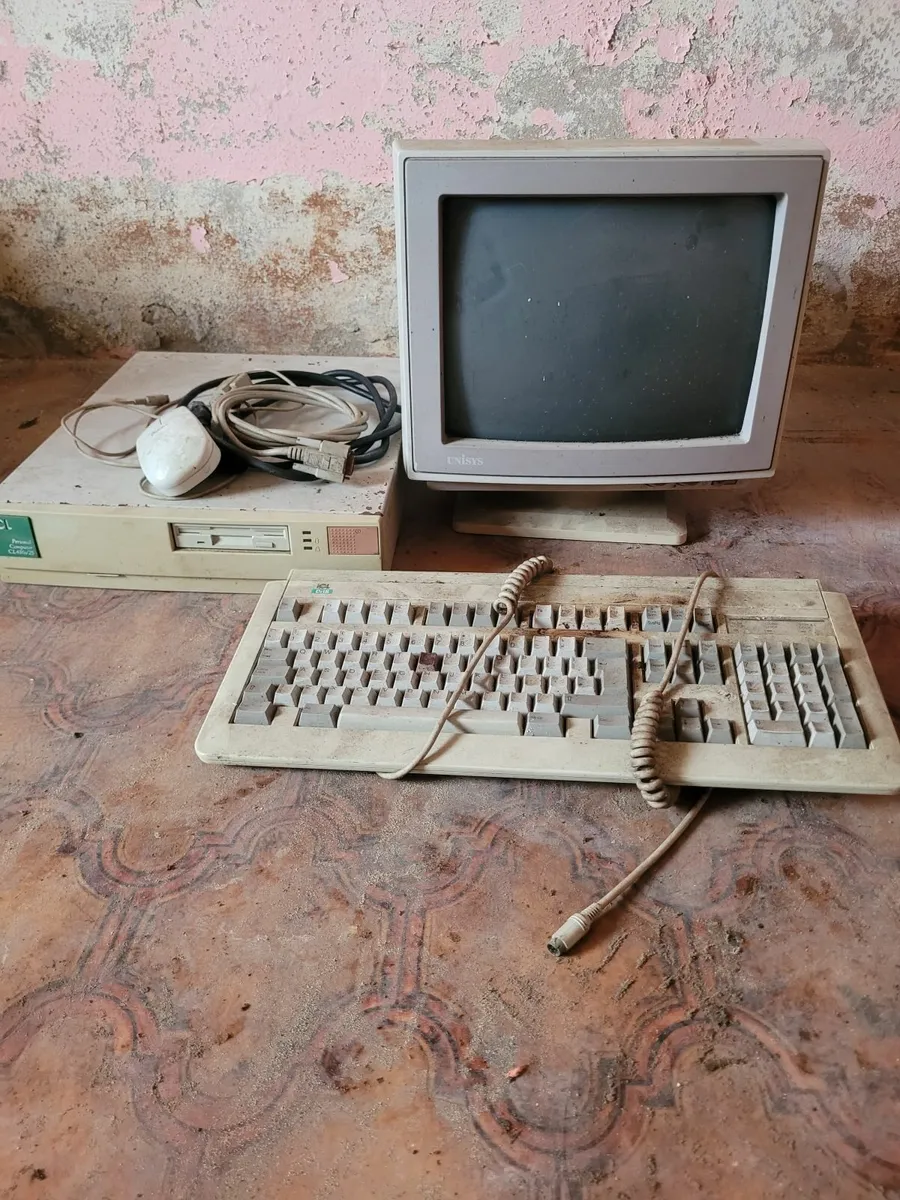 Vintage Tv, Computer and Delph. - Image 4