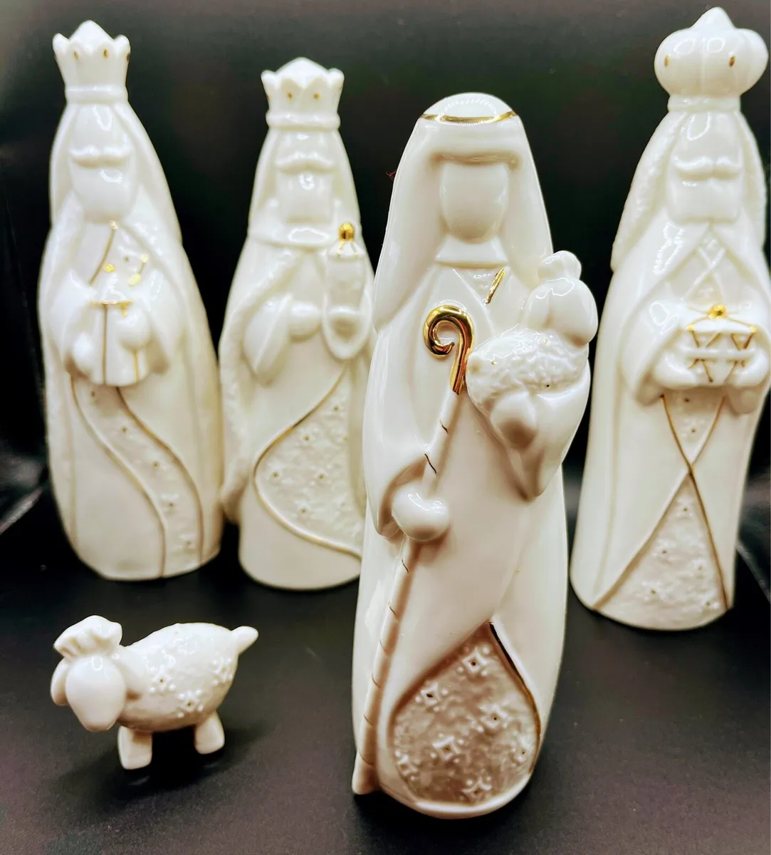 Belleek Nativity - Image 1