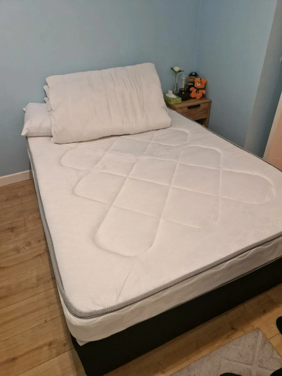 Baseboard and Mattress (Double)