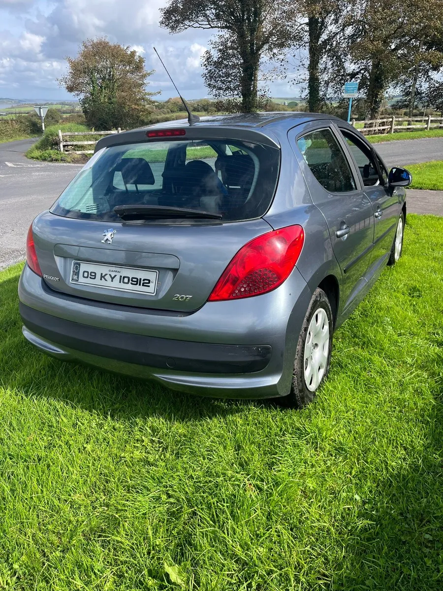 Peugeot 207 - Image 2