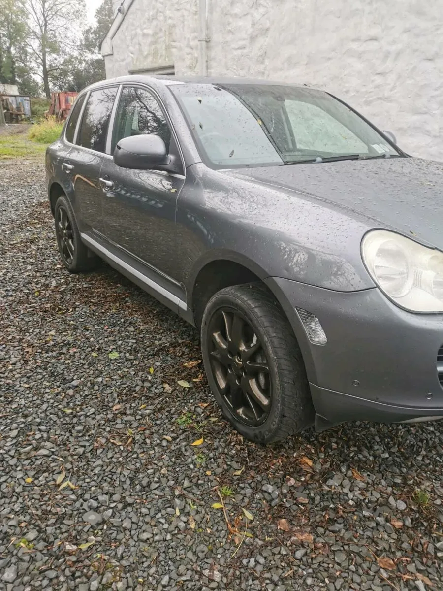 Porche   cyanne - Image 3