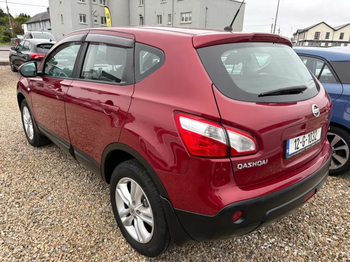 Nissan Qashqai 1.5 DSL SV + Connect €5395 - Image 3