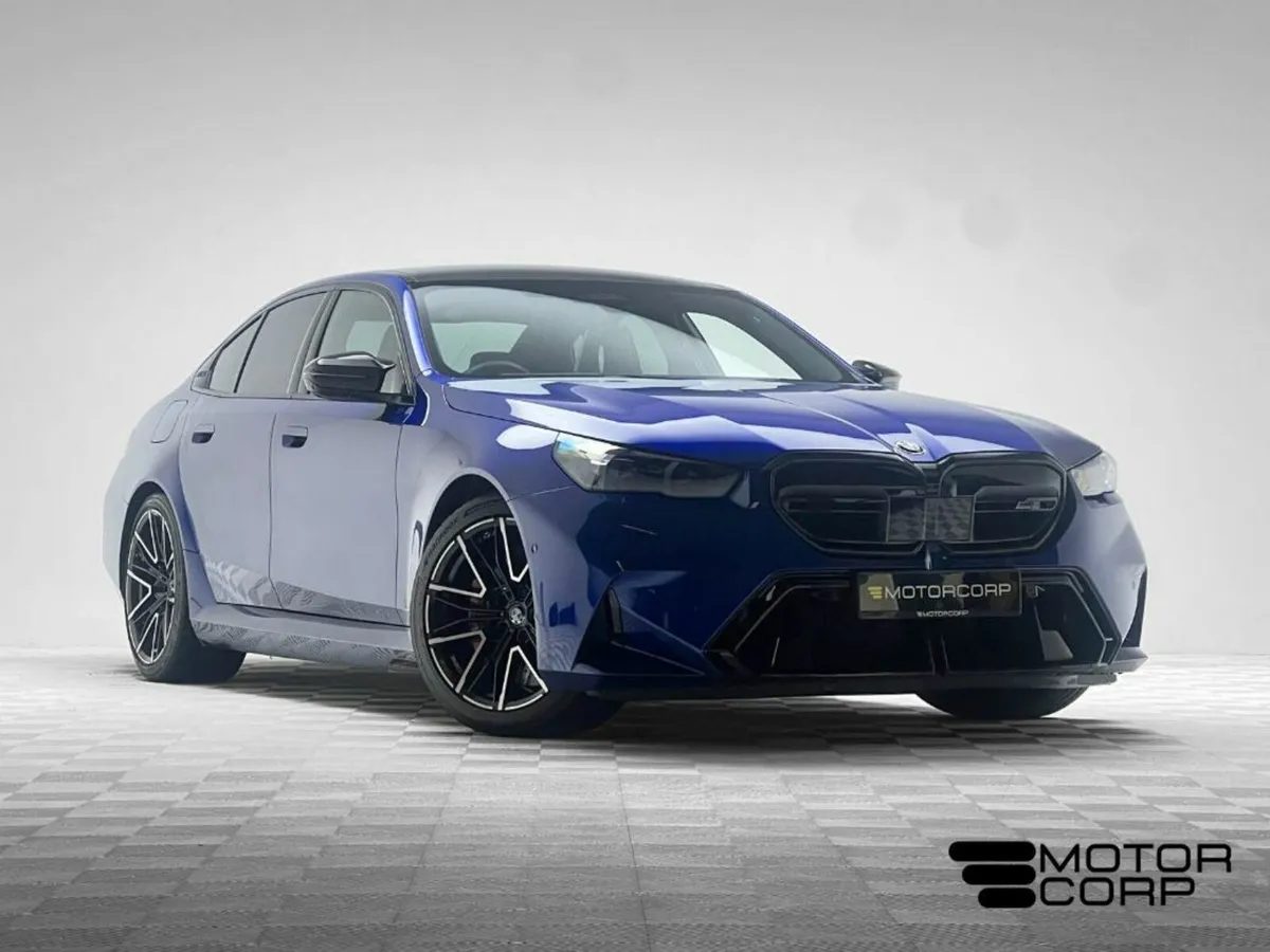 BMW M5 M5 4.4 PHEV 727HP MARINA BAY - Image 1